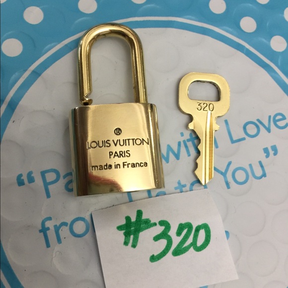 Louis Vuitton lock and key 320 - Picture 2 of 4